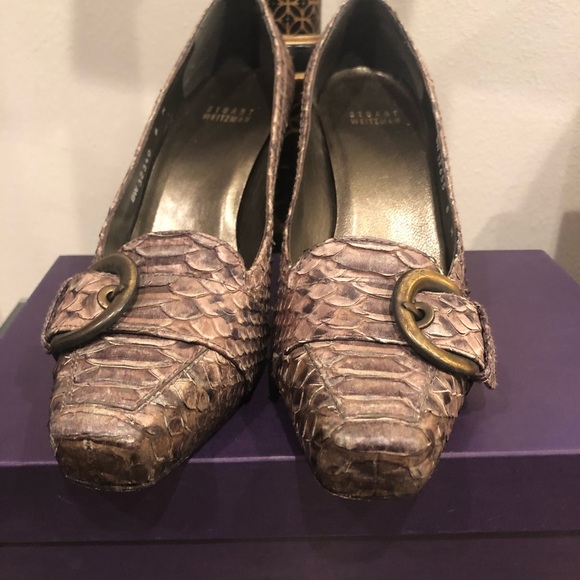 Stuart Weitzman Python Pumps! 8 m Preowned, slightly worn - Picture 2 of 7